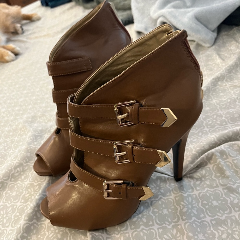 Guess Brown Leather Open Toe Booties Size 9